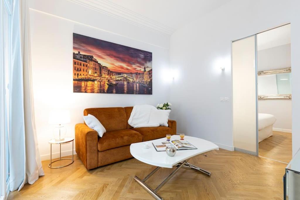 Апартаменты Promenade, 2Pieces Chic Et Clim Avec Terrasse Ницца Экстерьер фото